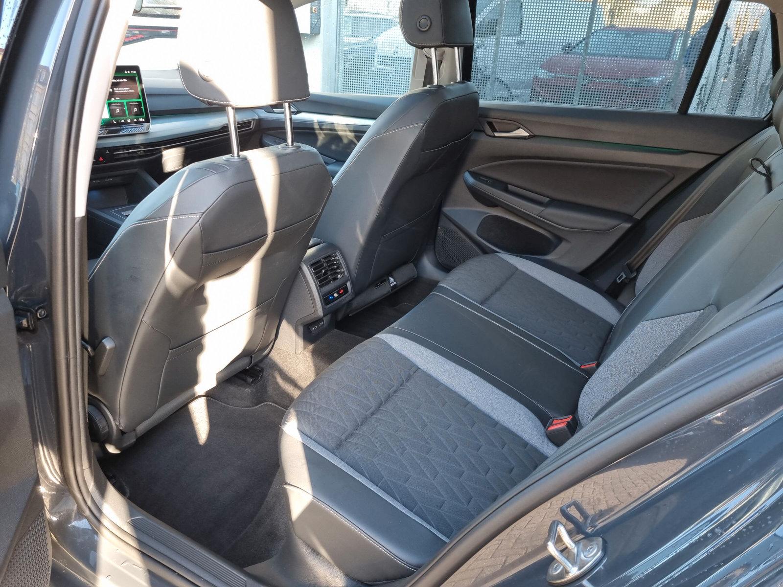 Volkswagen Golf VIII Variant 1.5 eTSI DSG Goal PANO AHK, миниатюра 12
