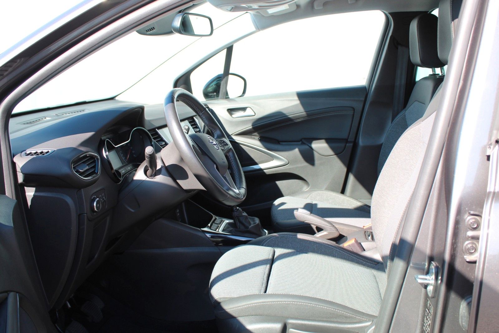 Fahrzeugabbildung Opel Crossland Elegace AHK*Navi*Winterpaket*Kamera