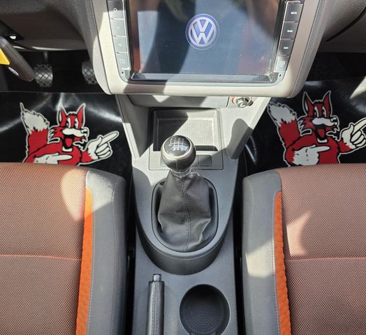 VW Touran — Foto 22
