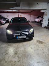 Mercedes-Benz E 200 4MATIC Autom. - - Mercedes-Benz E 200 Gebrauchtwagen in München