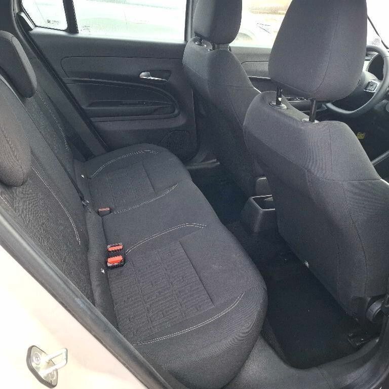 Fiat 600 Hybrid 110 CV DCT MHEV imagem 3