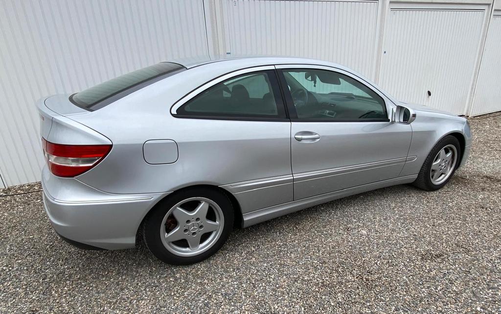 Mercedes-Benz CLC 200