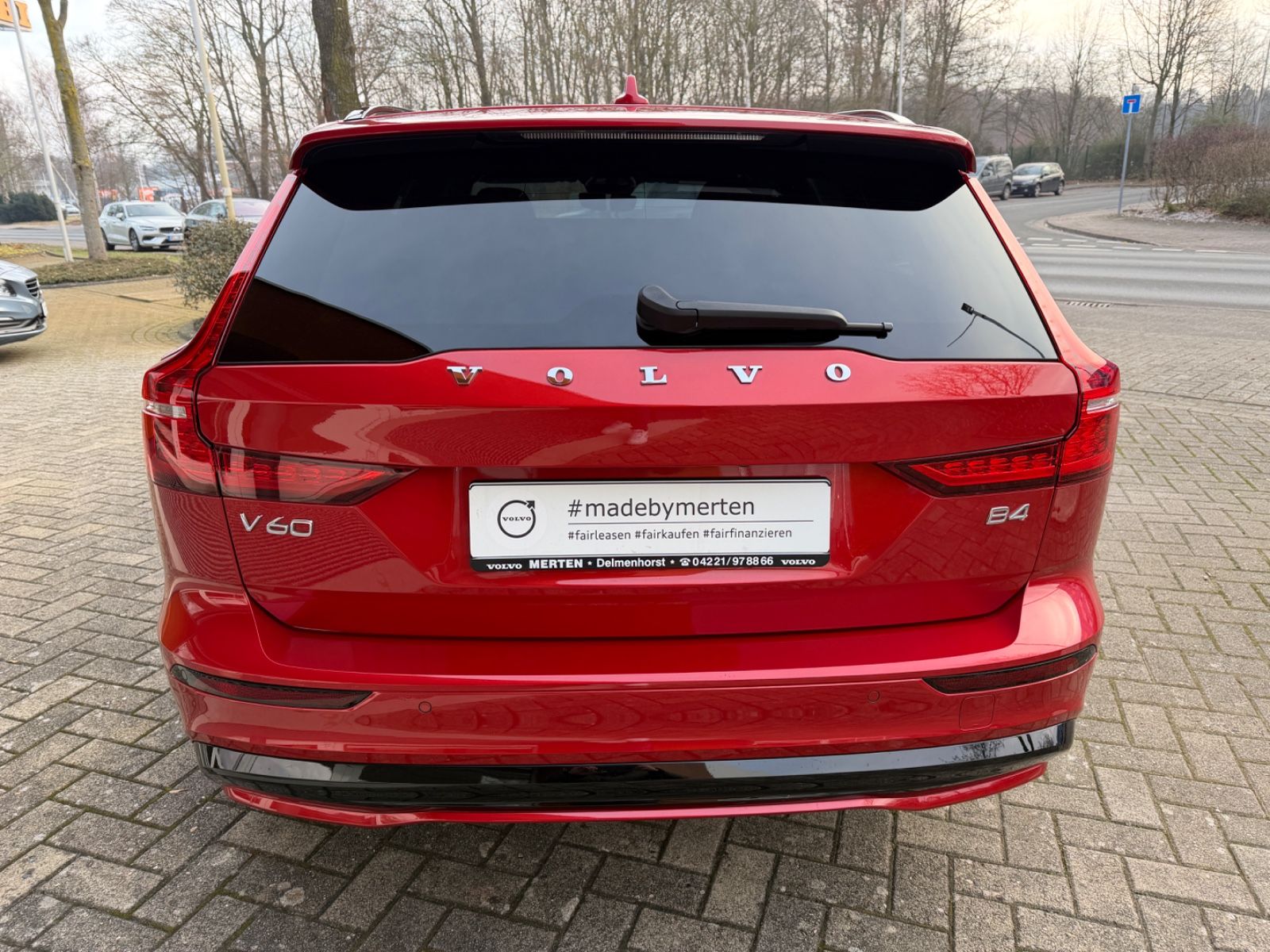 Volvo V60 B4 FWD Plus Dark #volvo #madebymerten foto 19