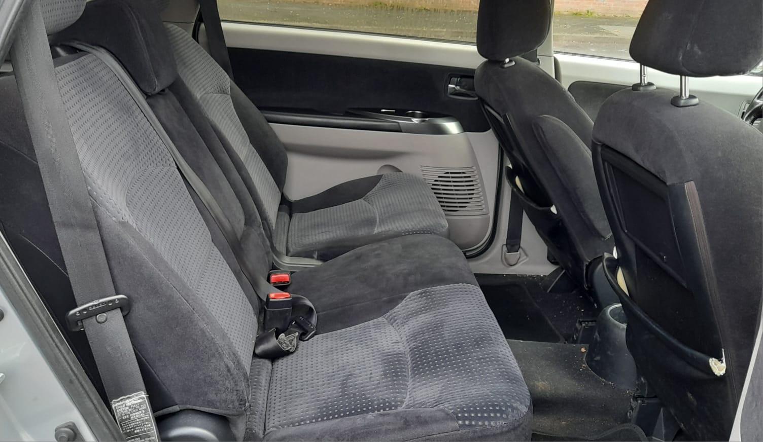 Mitsubishi Grandis 2006 — photo 13