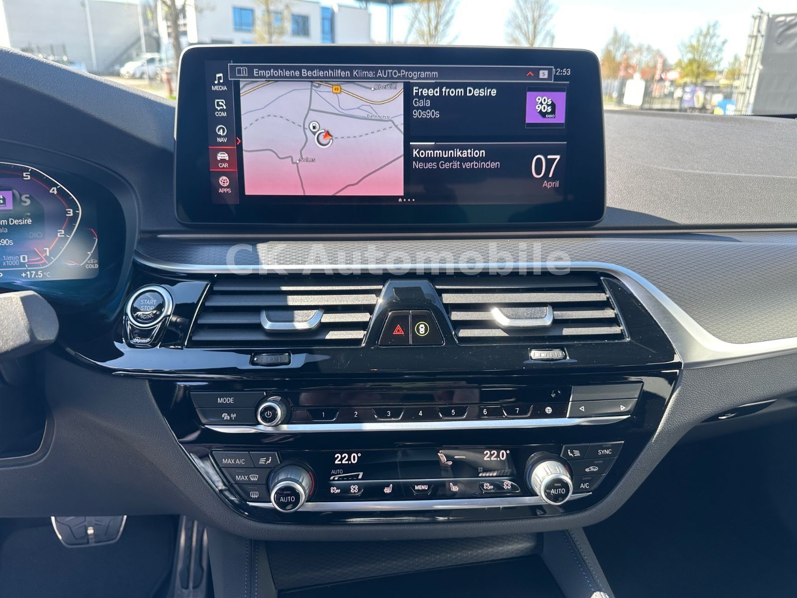 Fahrzeugabbildung BMW M550i xDrive Lim./Shadow-Line/Navi/Leder/LED/Kam