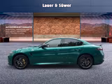 Alfa Romeo Giulia Quadrifoglio ORO*Akrapovic - Alfa Romeo Giulia in Köln
