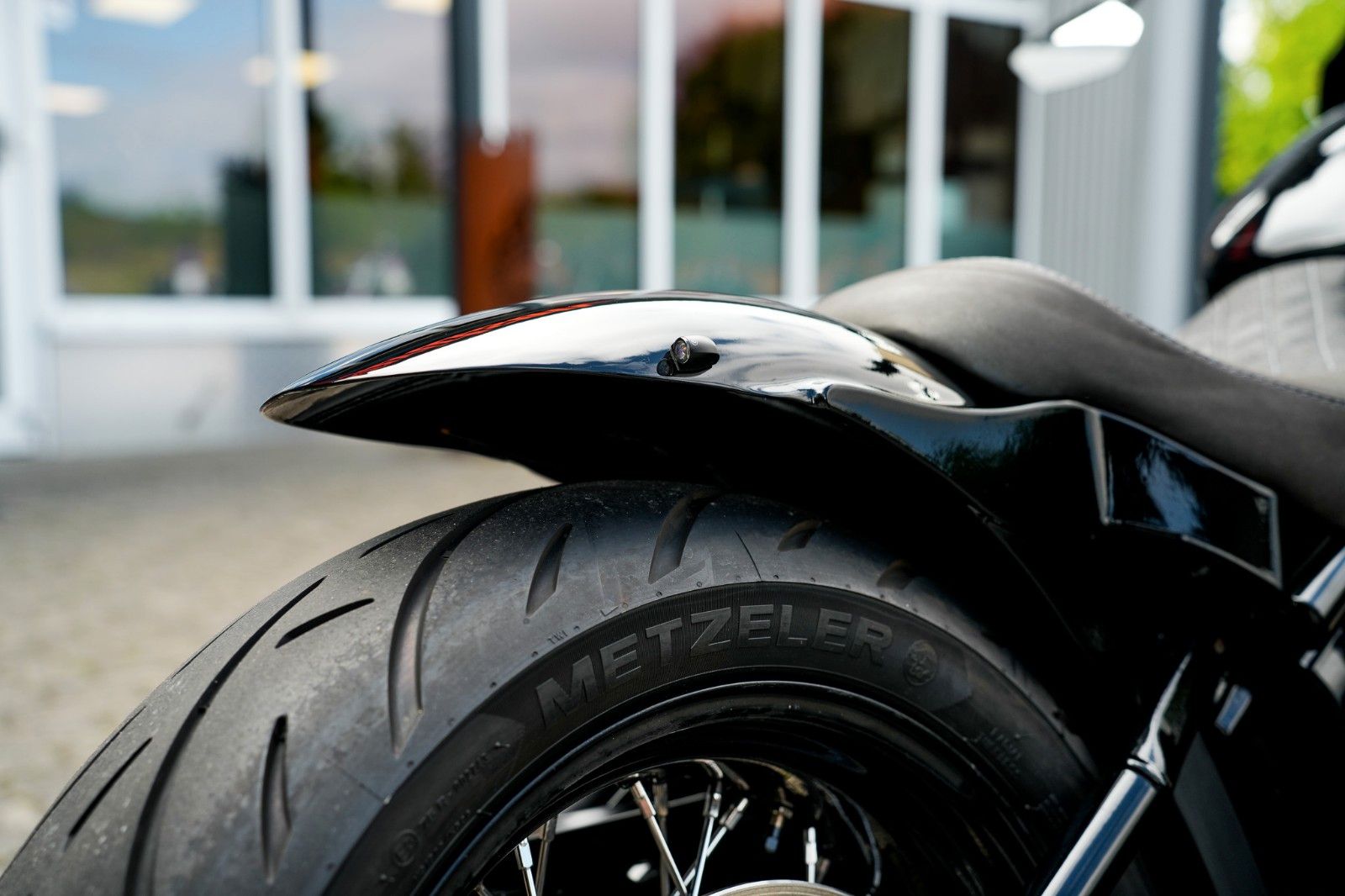 Fahrzeugabbildung Harley-Davidson SOFTAIL STREET BOB CLUBSTYLE J&H Ape - Airride