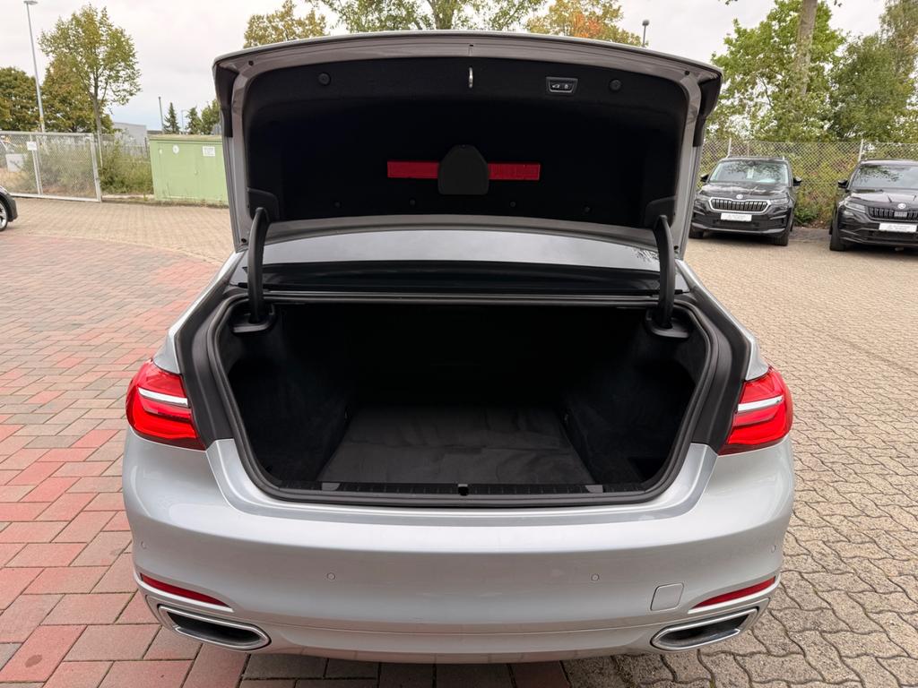 BMW 730