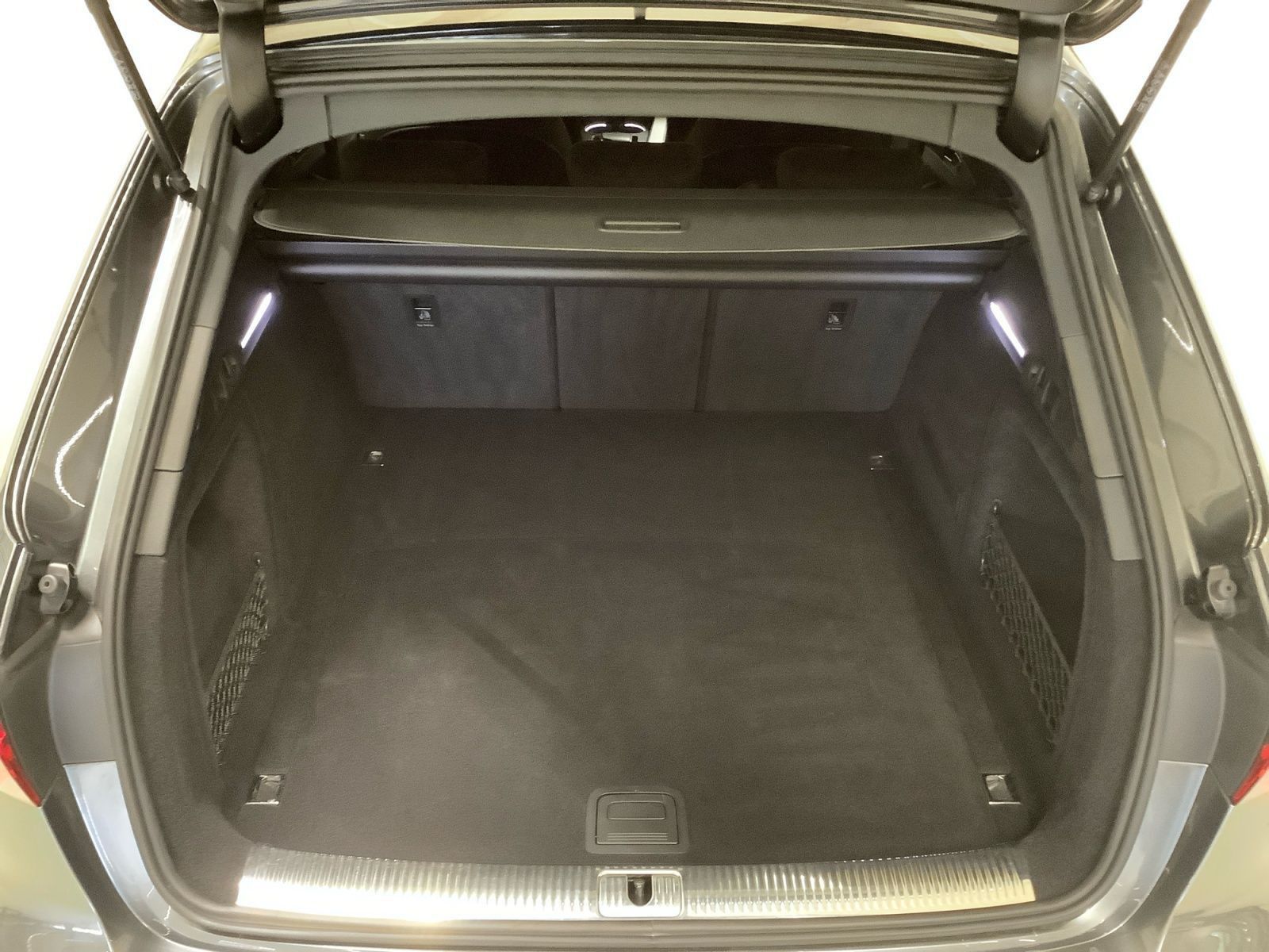 A4 Avant S line 40 TFSI S tronic,Pano,Kamera,LED