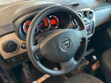MYAUTOCENTER – Gebraucht- und Jahreswagen mit Werkstattservice in Pfaffenhofen Dacia Lodgy *7-Sitzer*1. Hand*Klima*Radio*