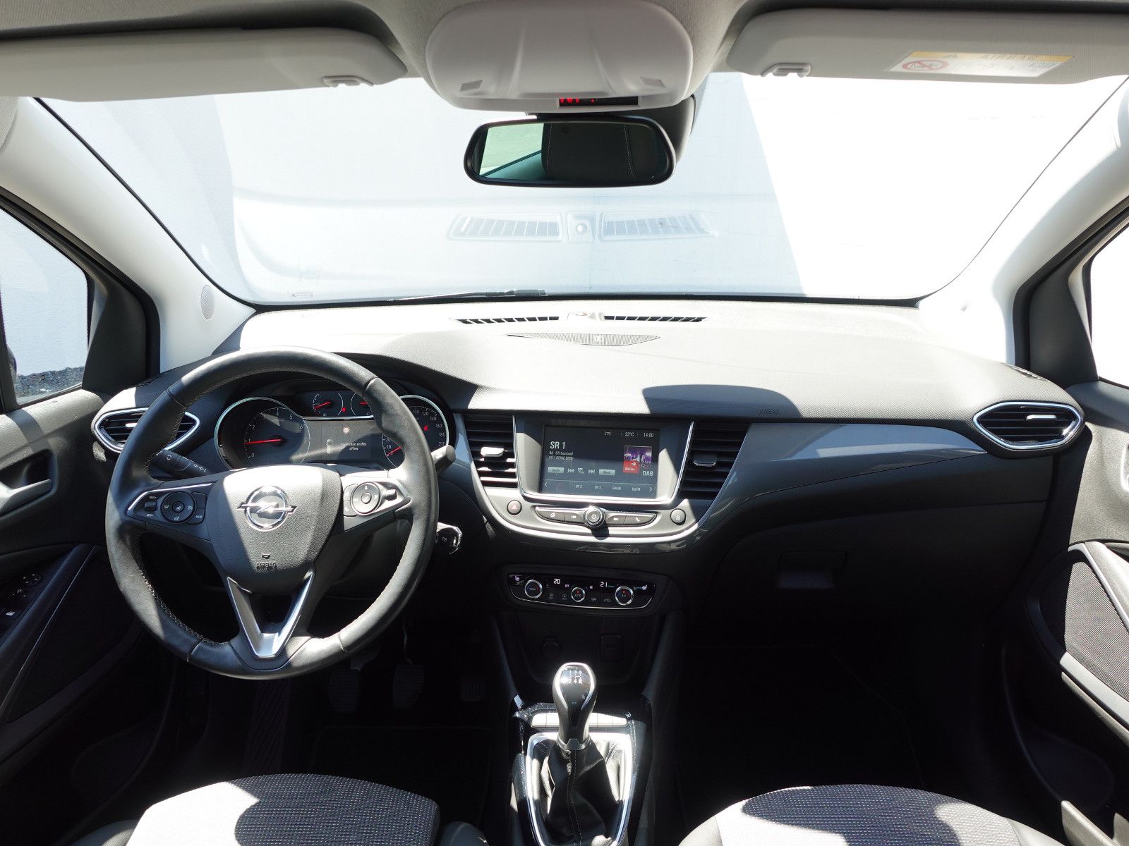 Fahrzeugabbildung Opel Crossland Elegance 1.2,Sitzhzg,Kamera,LED,DAB,PP