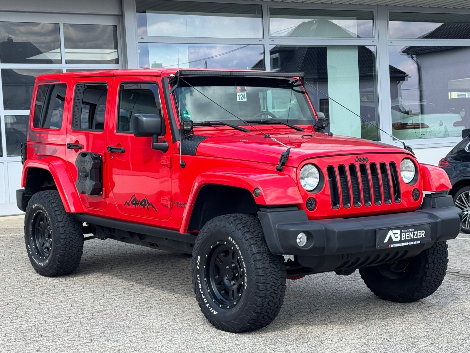 Fahrzeugabbildung Jeep Wrangler Unlimited Night Eagle/SOFT-Top/Daystar/