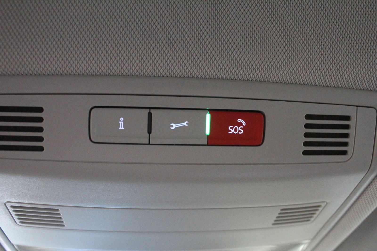 Fahrzeugabbildung Volkswagen T-Cross 1.0 TSI DSG *Sitzhzg*Kamera*AHK