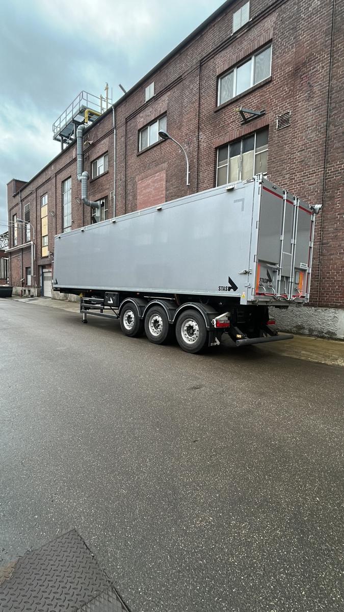 Stas S300CXM Agrostar Alu ca. 55m³