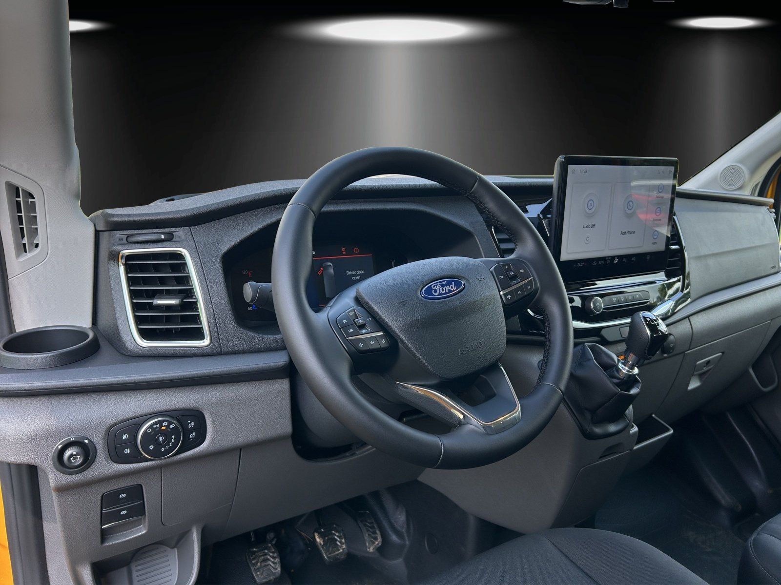 Fahrzeugabbildung Ford Transit DOKA Pritsche 350L2 Sonderfarbe GJR Tach