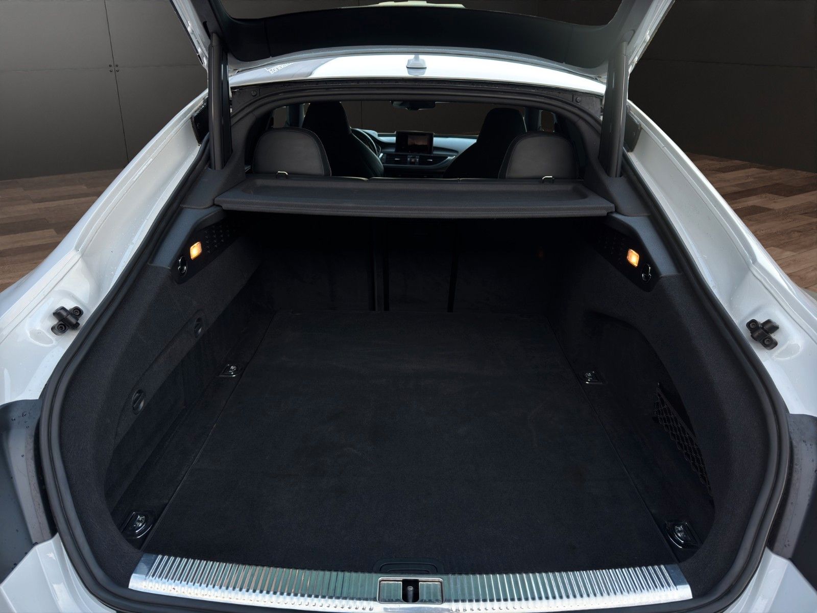 Fahrzeugabbildung Audi S7 4.0 V8 quattro Bose/S-Dach/HUD/Luftf./Keyless