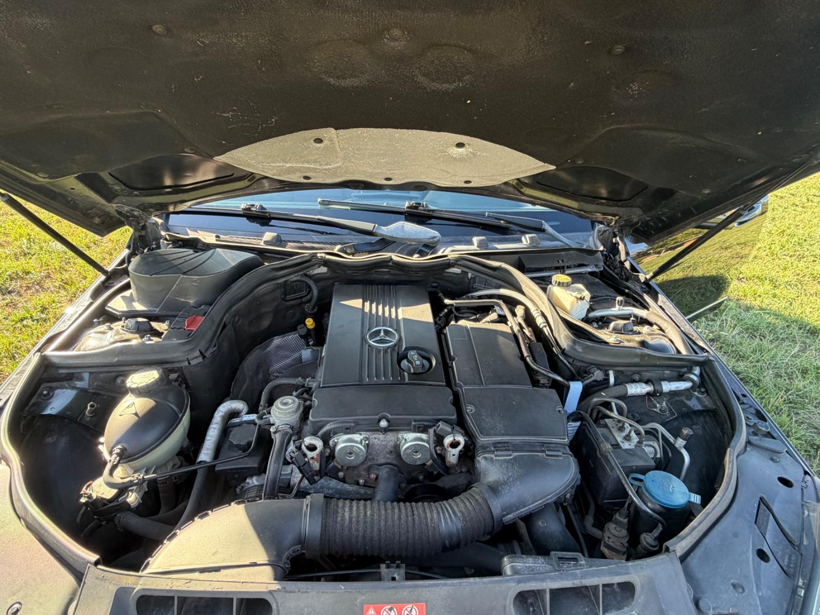Mercedes-Benz C200 2008 — photo 12