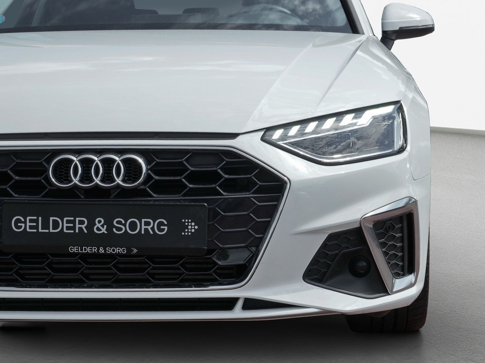 Audi A4 - Bild 12