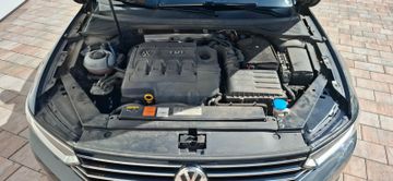 Volkswagen Passat Variant - 8