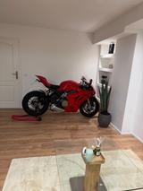 Ducati Panigale V4S - Angebote