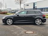 Audi S3 Sportback 2.0 TFSI quattro*Autom.*Navi*Xenon* - Audi S3: Sportback