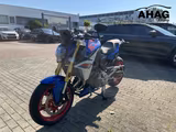 BMW F 900 R - BMW R 90