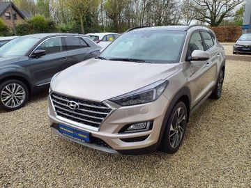Fotografie Hyundai Tucson 1.6 AT Premium - AHK,NAVI,360°,ACC,SHZG