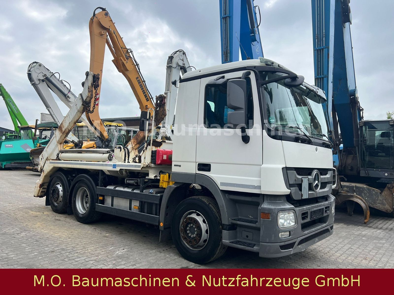 Fahrzeugabbildung Mercedes-Benz Actros 2541/Klima/3 Achser/6x2/TÜV NEU