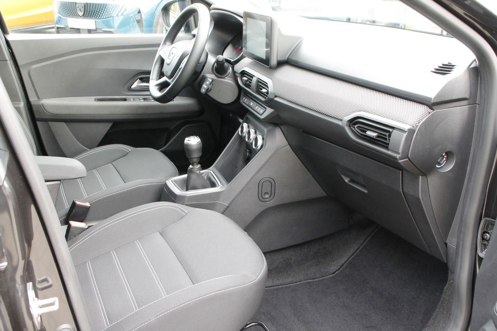Fahrzeugabbildung Dacia Jogger Comfort TCe 110 7-Sitzer