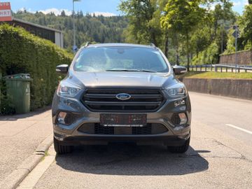 Ford Kuga - 1