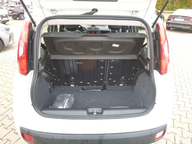 Fahrzeugabbildung Fiat Panda 1,2 8V Easy >Sitzheiz/Einparkhilfe<