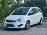 Opel Zafira B Family Plus - Opel Zafira in Wiesbaden