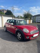 MINI COOPER D TÜV NEU, VIELE REPARATUREN NEU - MINI MINI aus 2007: D