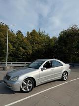 Mercedes-Benz Mercedes Benz C Klasse 270 CDI 203 - gebrauchte Mercedes-Benz E 270 aus dem Jahr 2004