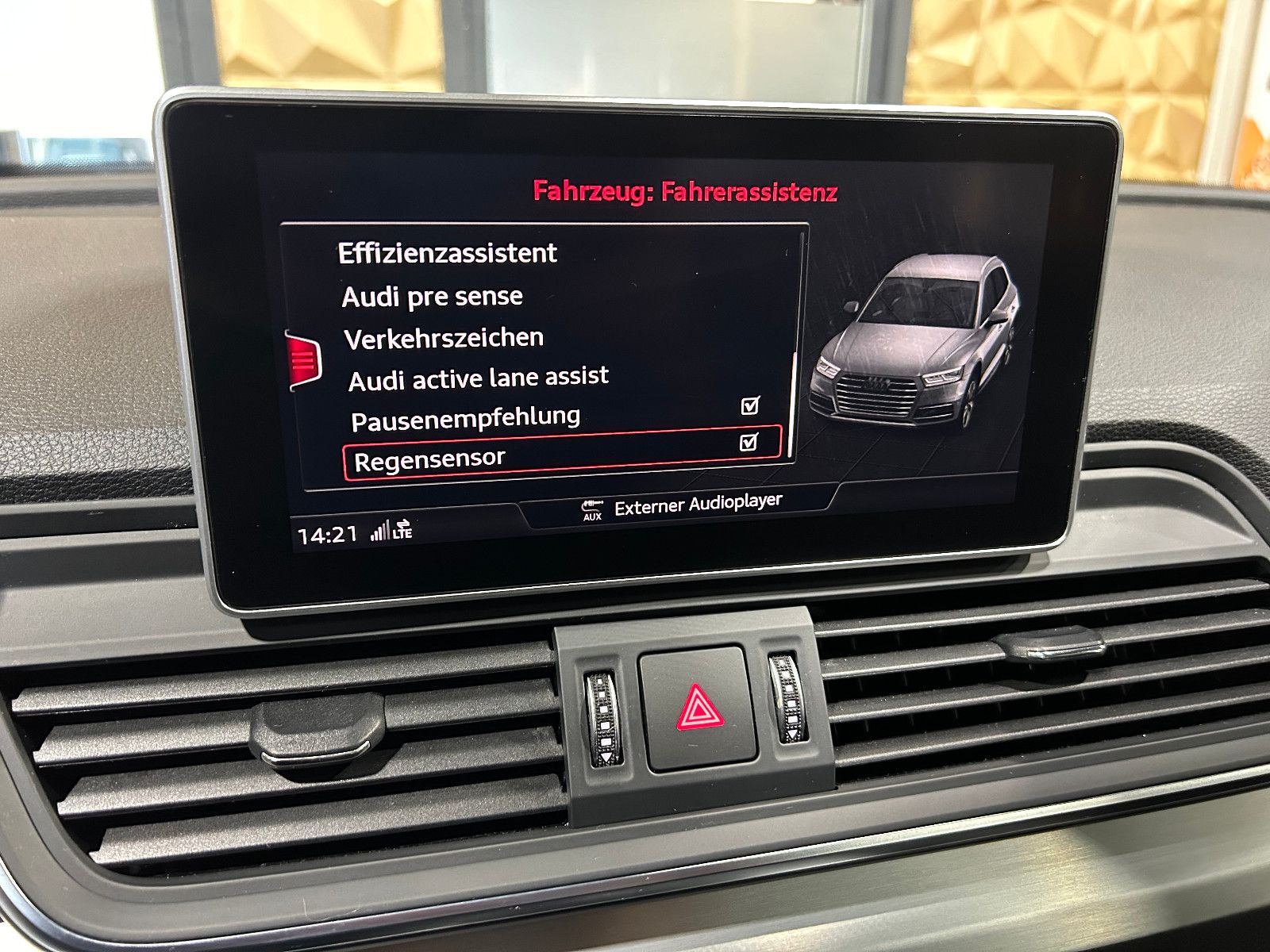 Fahrzeugabbildung Audi Q5 50 TFSI e quattro sport/S-LINE/PANO/ACC78-FAC