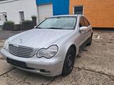 Mercedes-Benz Mercedes C 240 - Mercedes-Benz C 240 aus 2001