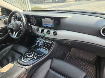 Mercedes E 200 - 7