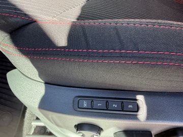Skoda Karoq Style 4x4+LED+AHK+SHZ+Navi+
