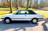 BMW 320i Cabrio E30 - Oldtimer - Unfallfre... - BMW 320 aus 1988 mit Benzin-Antrieb: Cabrio