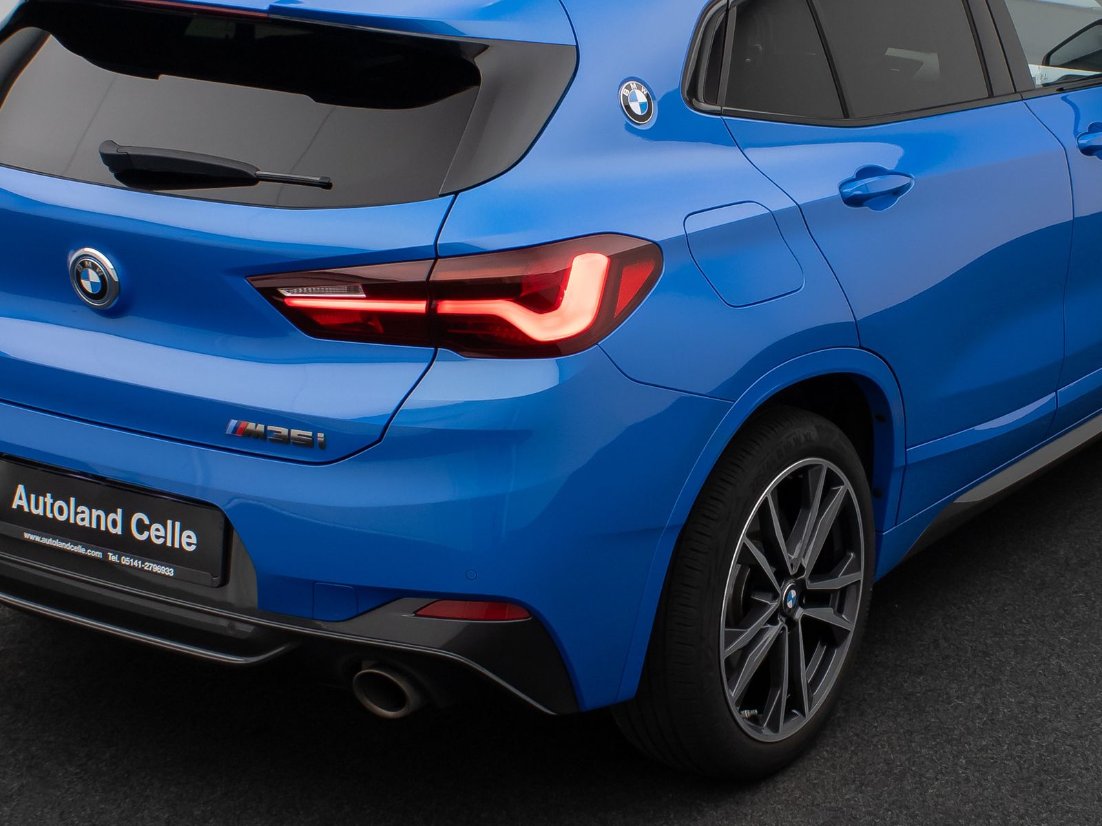 Fahrzeugabbildung BMW X2 M35i Kamera HUD DAB H/K Navi+ Alarm 19Zoll
