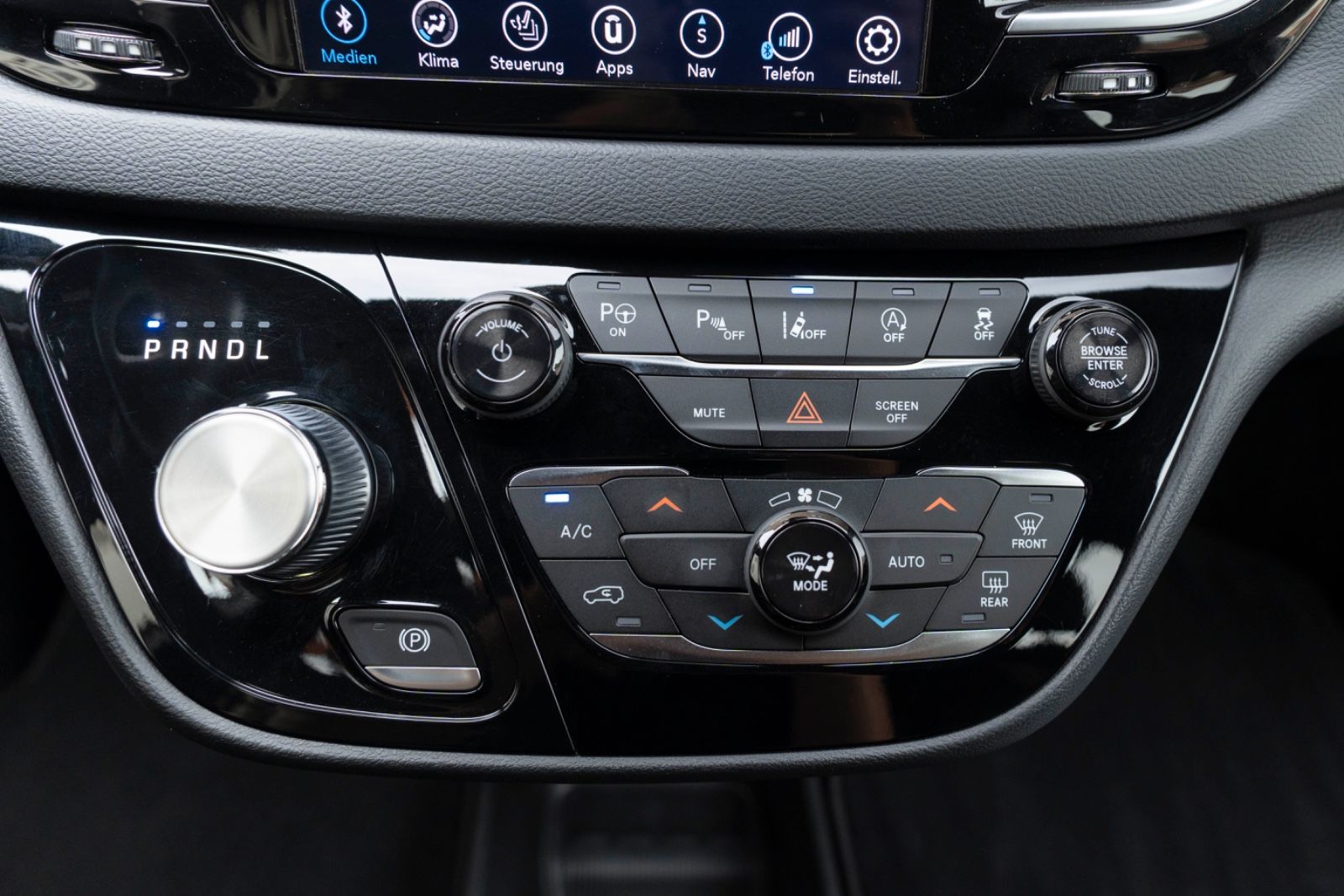 Fahrzeugabbildung Chrysler Pacifica 3,6L TOURING L 7Sitzer ACC LED 360° NAV