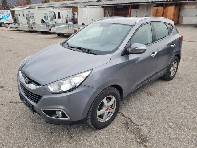 Hyundai ix35 1.7 CRDi Style blue 2WD