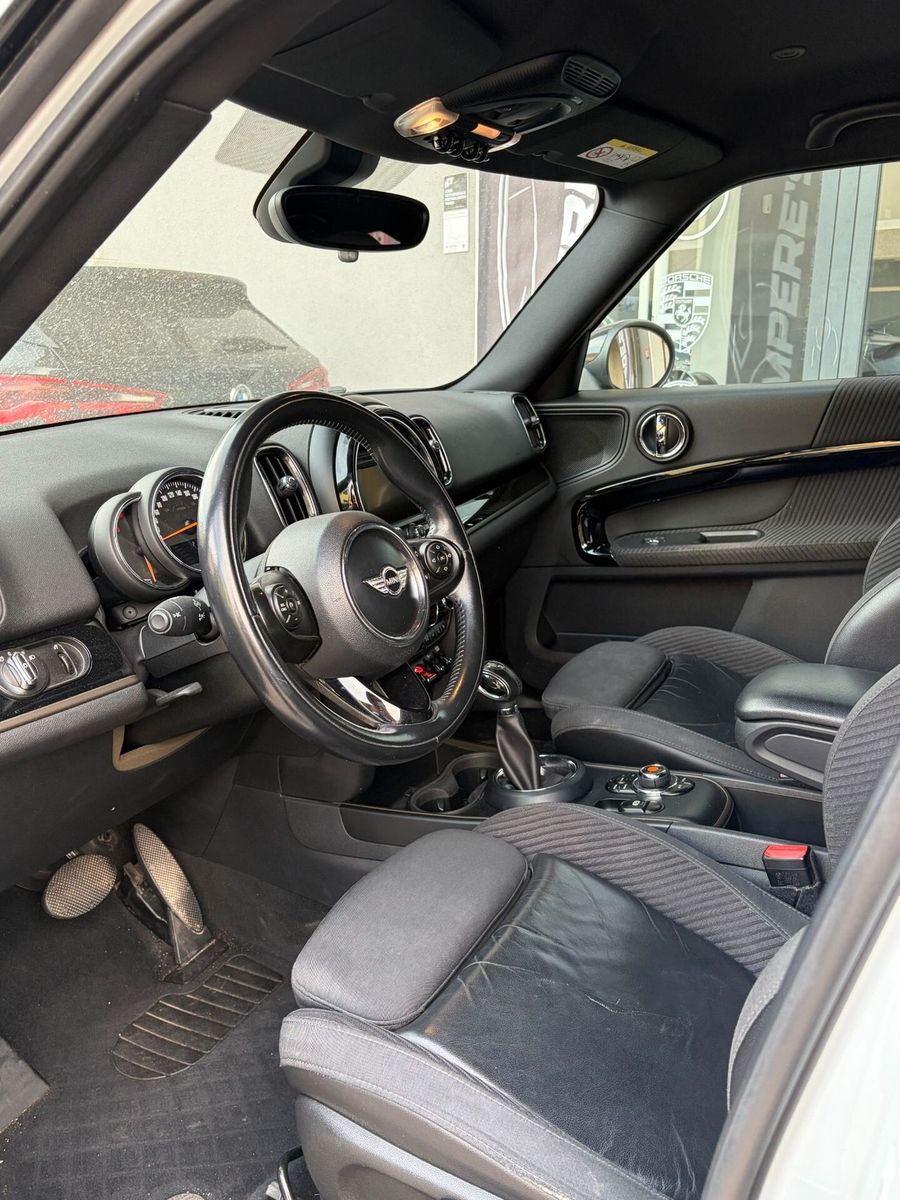 MINI Mini Cooper D Countryman 1.5 imagem 3