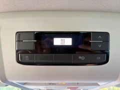 Fahrzeugabbildung Volkswagen T6.1 Multivan Klimaautom*ACC*Standhzg*AHK*48tkm