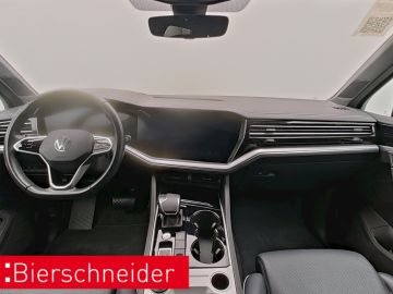 Volkswagen Touareg - 12