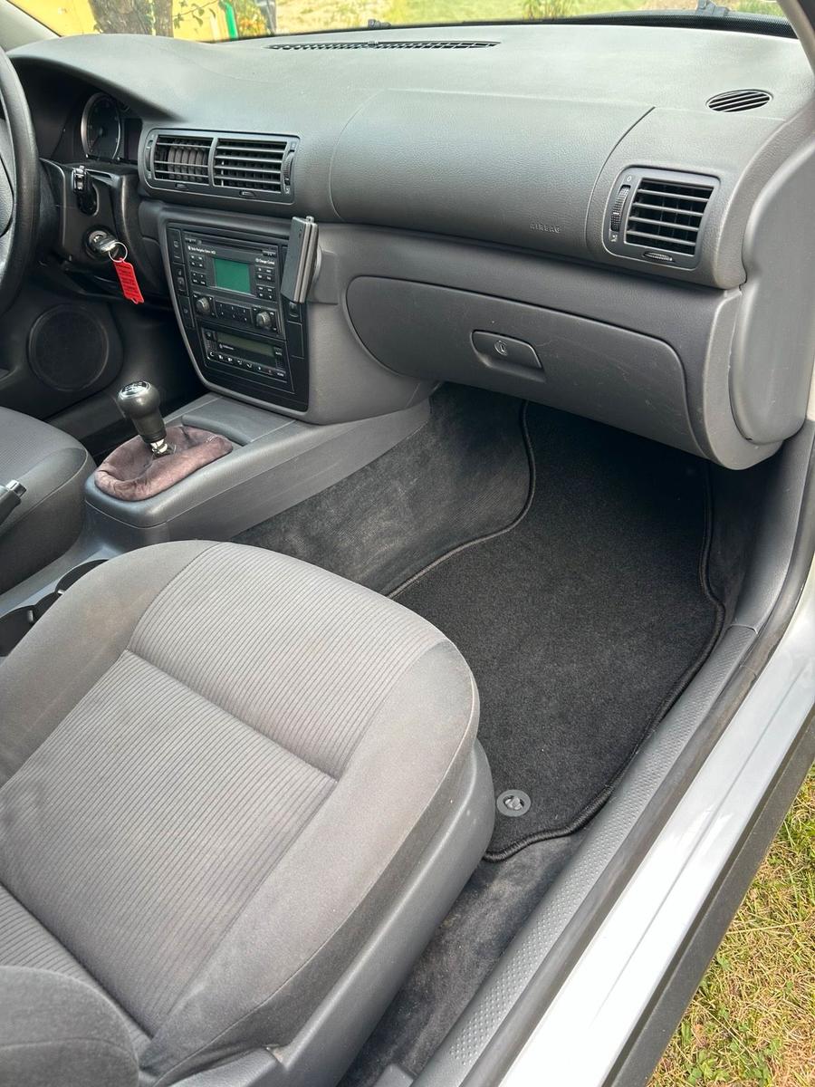 Volkswagen Passat 2005 — photo 12