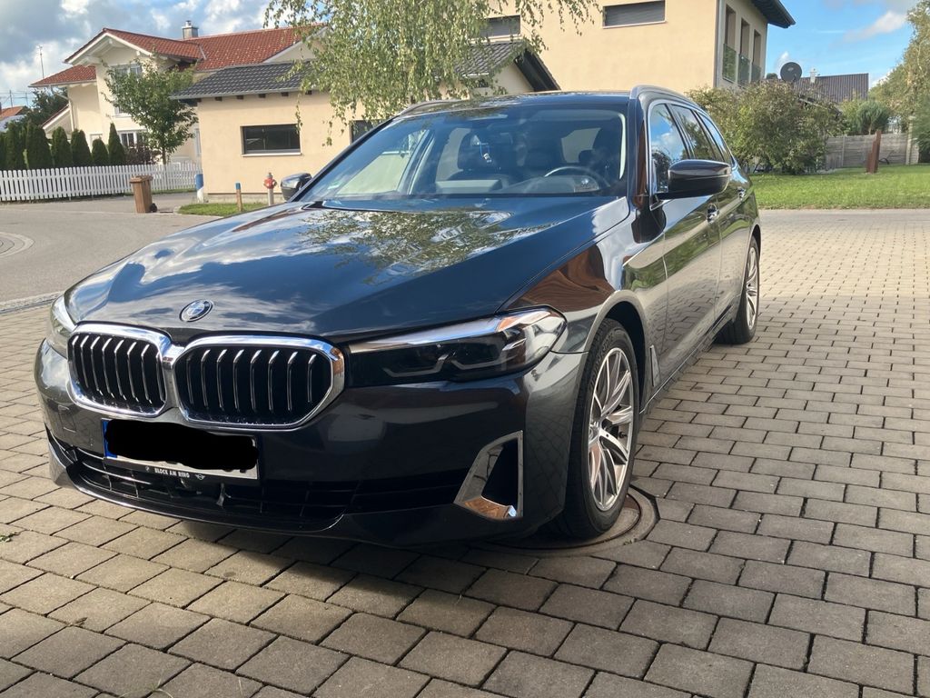 Image of BMW 530