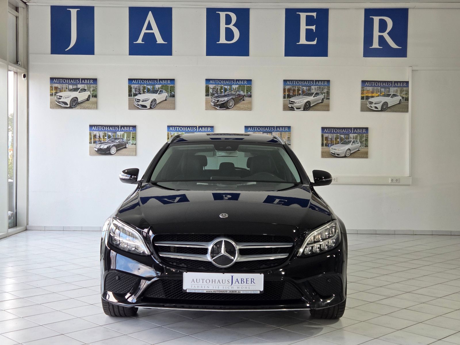 Mercedes-Benz C 220d T 4M AVANTGARDE PANO RFK foto 2