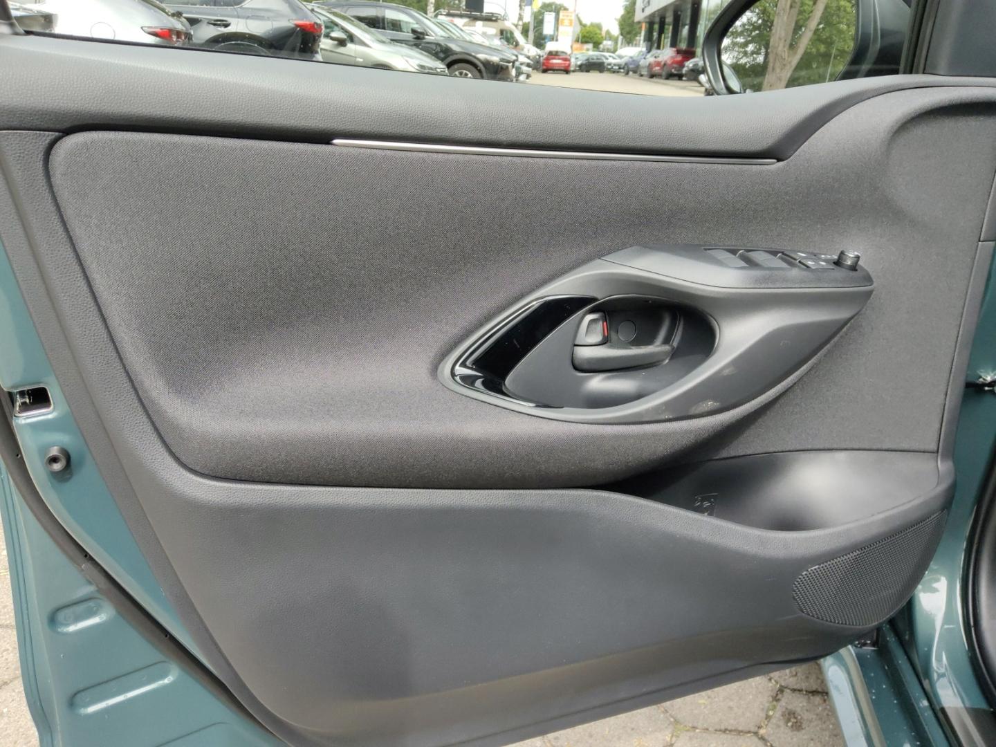 Mazda 2 Hybrid HOMURA 2026 Digitales Cockpit LED ACC A
