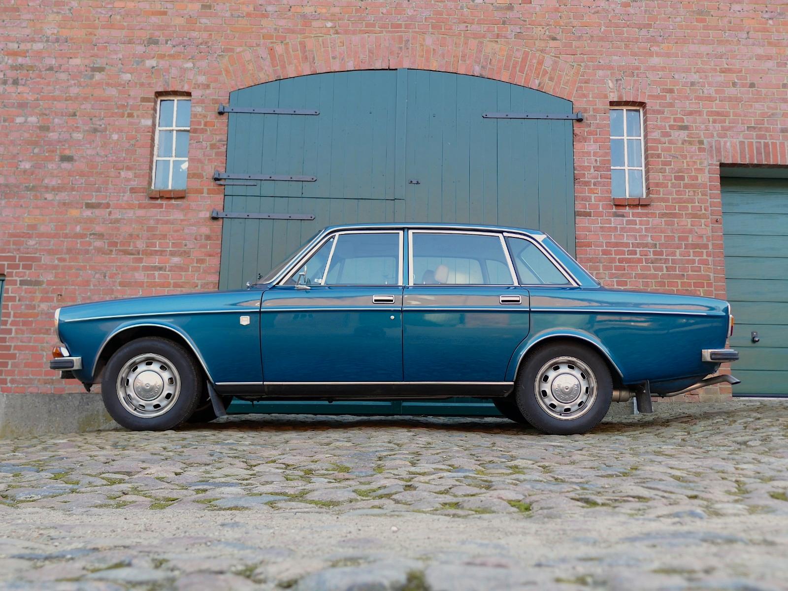Volvo 164E Injection Limousine mit Schiebedach